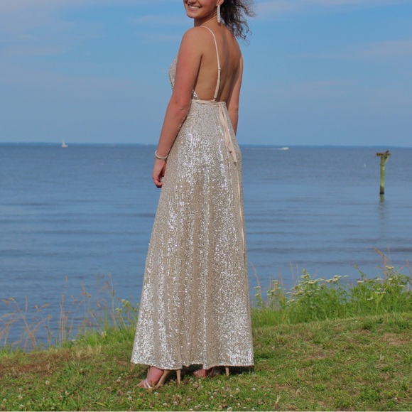 OFFERS WELCOME Gold sequin low back wrap dress Fame and Partners Kirrily Dress. - Picture 6 of 6